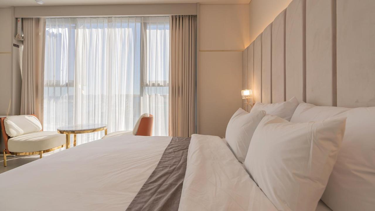 Yeongdo Grandbern Hotel Пусан Екстер'єр фото