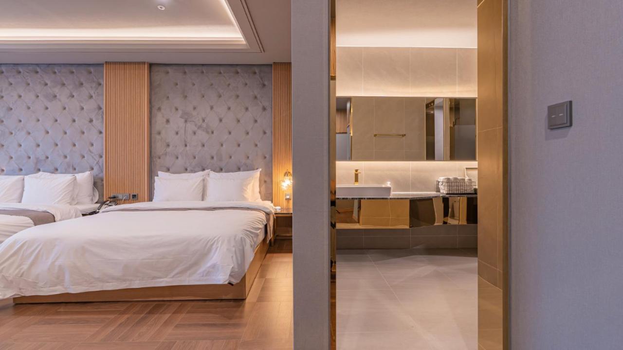 Yeongdo Grandbern Hotel Пусан Екстер'єр фото