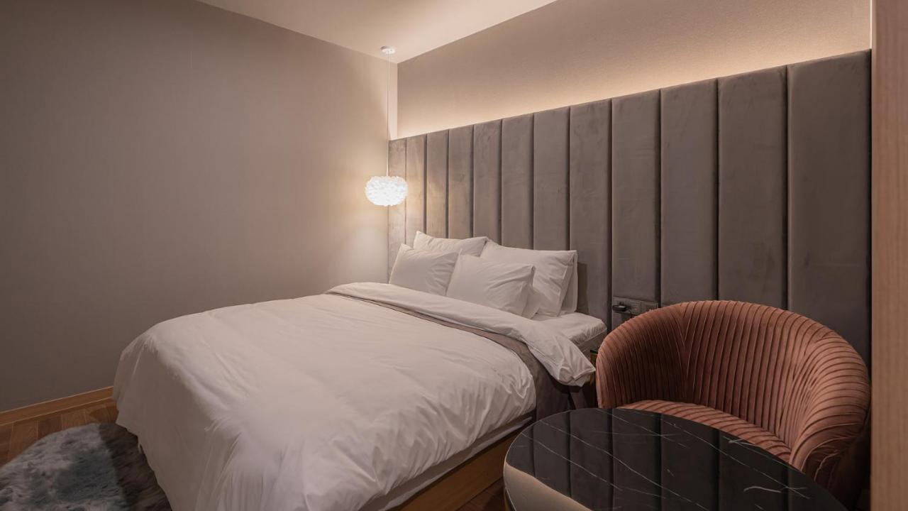 Yeongdo Grandbern Hotel Пусан Екстер'єр фото