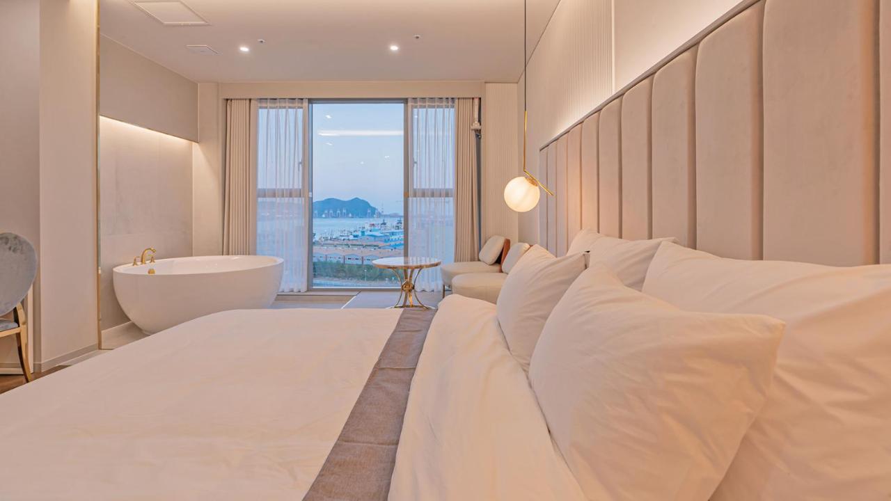 Yeongdo Grandbern Hotel Пусан Екстер'єр фото